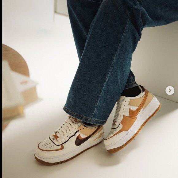 Air Force 1 Shadow Sneakers Nike Size: 7 Color: Sail, Cacao, Flax, & Sesame - Picture 9 of 9